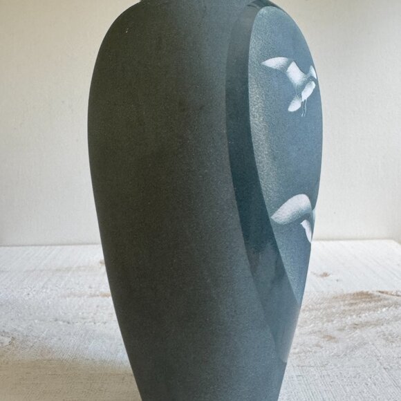 Vintage Blue and White Pottery Vase with Seagull Bird Design - Picture 3 of 11